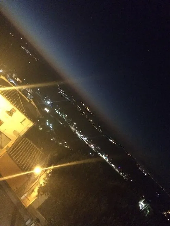La Terrazza Di Susanna Peccioli 0*,  Itália